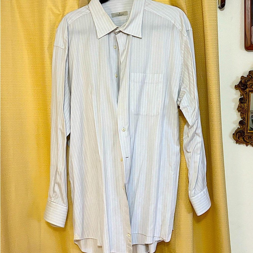 Like new Ermenegildo Zegna long sleeve dress shirt. XL 19” neck & 34” sleeve